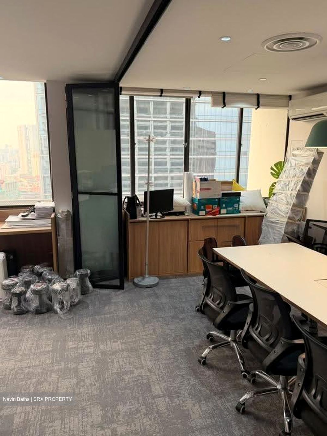 International Plaza (D2), Office #612795591